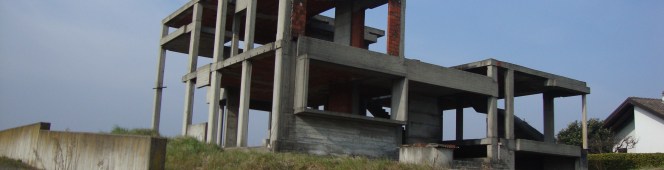 They even took the kitchen&nbsp;sink!!!